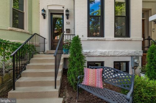 53 Quincy Pl, Washington, DC 20001-1107