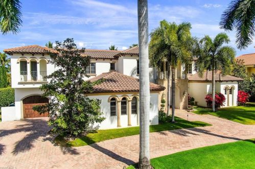 333 Sedgwick Ct, Naples, FL 34108-8791