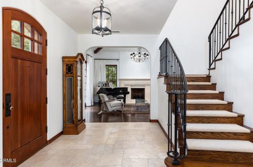 1925 Tondolea Ln, La Canada CA  91011-1551 exterior