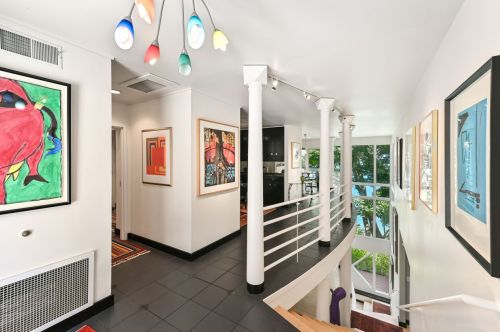 4210 Lake Dr, Milwaukee, WI 53211-1722