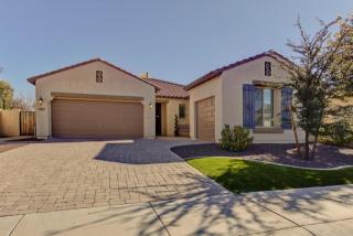 4055 Birch St, Chandler, AZ 85249-5532