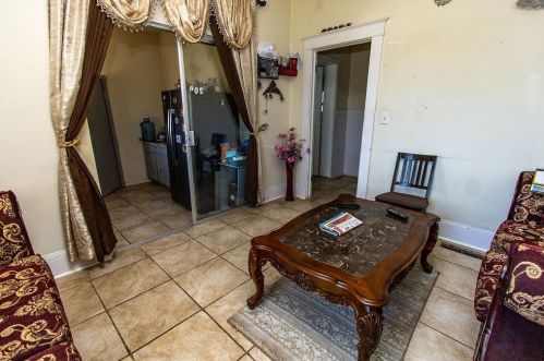 445 Simmons Rd, Turlock CA  95380-9786 exterior