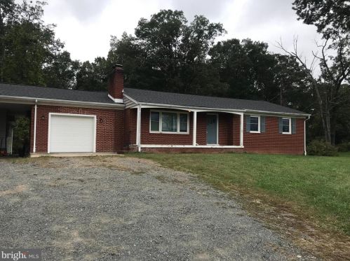 11708 Aden Rd, Nokesville VA  20181-2327 exterior