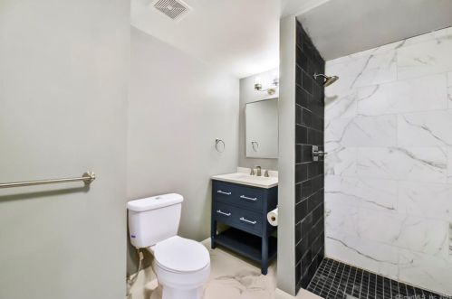 195 Orchard Hill Dr, Wapping CT  06074-3022 exterior