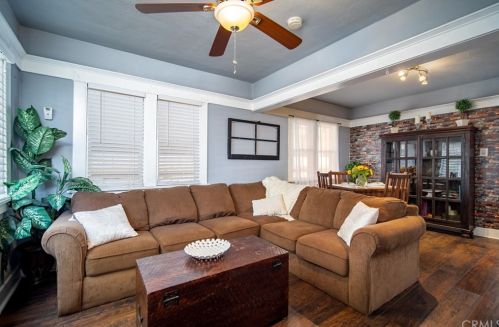 934 Washington Pl, Long Beach CA  90813-6618 exterior