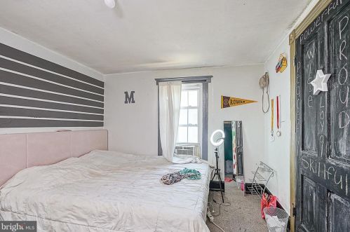 18 Roosevelt St, West Deptford NJ  08066-1028 exterior