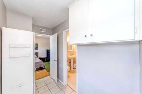 1740 Hickory Ave, Torrance CA 90503-7219 exterior