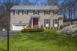 56 Country Rd, Mamaroneck, NY 10543-1110