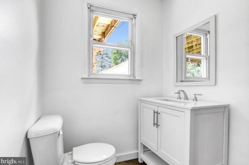 305 Shawnee Trl, Browns Mills NJ  08015-6119 exterior