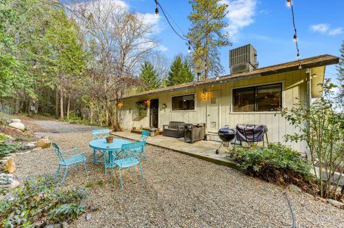 20134 Hosmer Mine Ct, Michigan Bluff CA  95631-9777 exterior