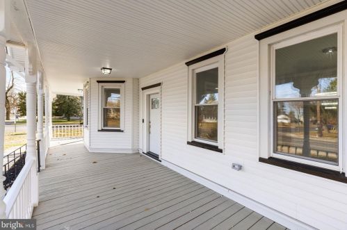 15 Franklin Ave, Beverly NJ  08010-1709 exterior