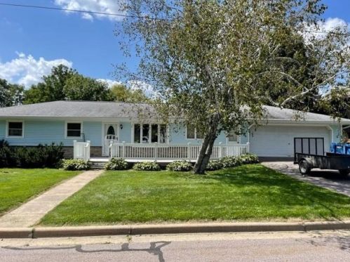 729 Hill Ave, Yuba, WI 54634-9018