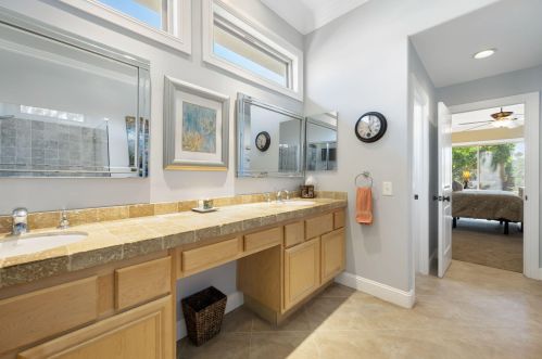 150 Kavenish Dr, Rancho Mirage CA  92270-3228 exterior