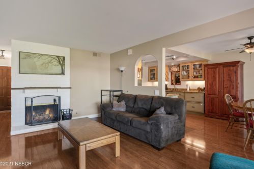 689 Roskilde Rd, Solvang, CA 93463-2118