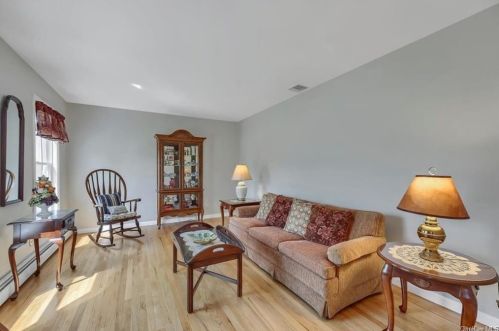 1 Overlook Dr, Washingtonville NY  10992-1041 exterior