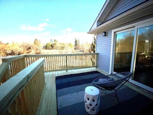 109 Chelsea Rd, New Hamburg NY  12590-5475 exterior