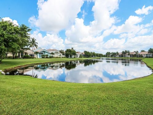 16850 Knightsbridge Ln, Delray Beach, FL 33484-6993