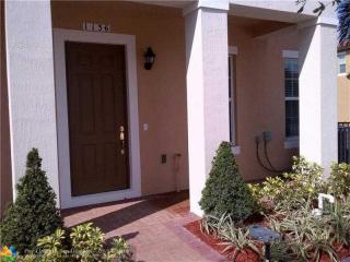 1330 147th Ter, Hollywood FL  33027-6186 exterior