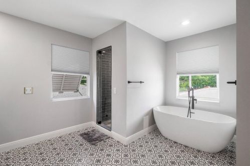 6260 Ocean Blvd, Boynton Beach FL  33435-5212 exterior