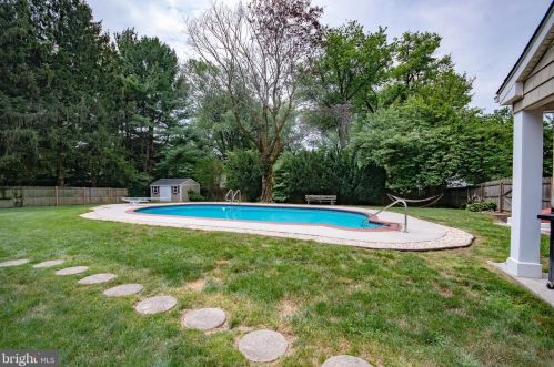 1755 Ludwell Dr, Prospectville PA  19002-3030 exterior