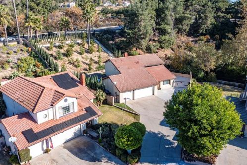 1090 Heaton Moor Dr, Walnut CA  91789-4329 exterior