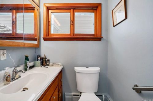 517 State Route 211, Montgomery NY  12549-2410 exterior