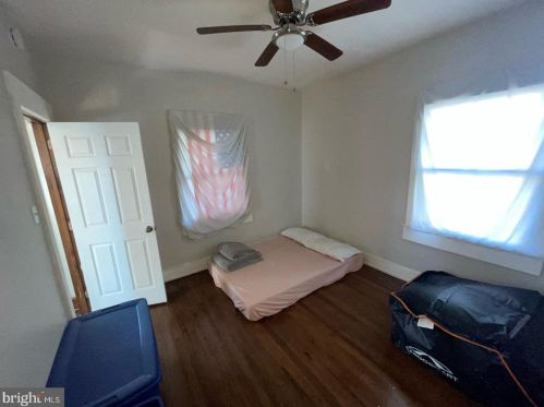 6026 Camden Ave, Camden NJ  08110-1703 exterior