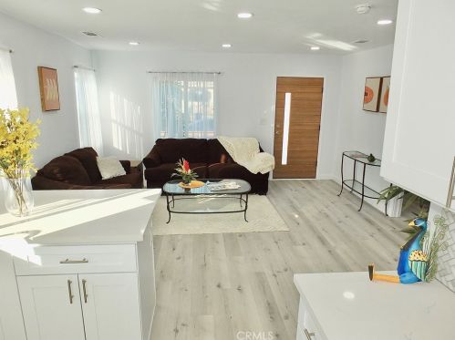 6820 Motz St, Paramount CA  90723-4741 exterior