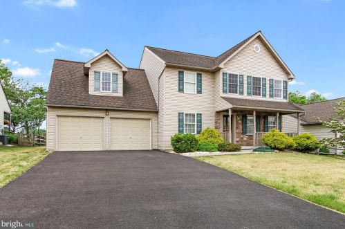 337 Henry Dr, Blandon, PA 19510-9523