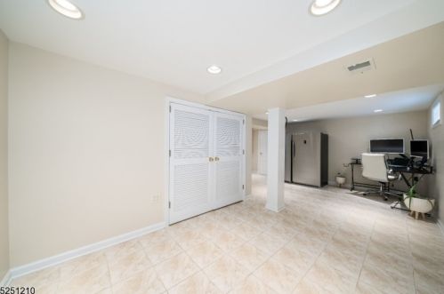 49 Myrtle St, Cranford NJ  07016-3456 exterior