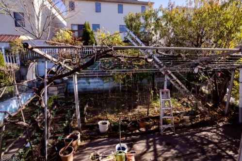 214 8th St, Fairview NJ  07022-1304 exterior