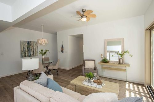 1704 Ebers St, San Diego CA  92107-3504 exterior