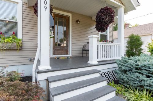 3809 Camden Ave, Cincinnati, OH 45227-3618