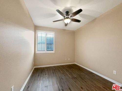 28647 Pietro Dr, Santa Clarita CA  91354-2699 exterior