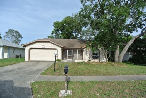 10800 Peppertree Ln, Port Richey, FL 34668-2418