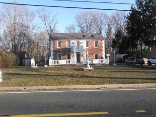 1908 Roosevelt Blvd, Vineland, NJ 08361-6559