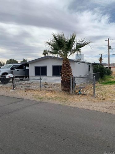 1929 El Monte Dr, Bullhead City, AZ 86442-4922