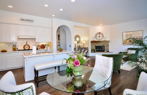 33770 Summit View Pl, Temecula CA  92592-5636 exterior