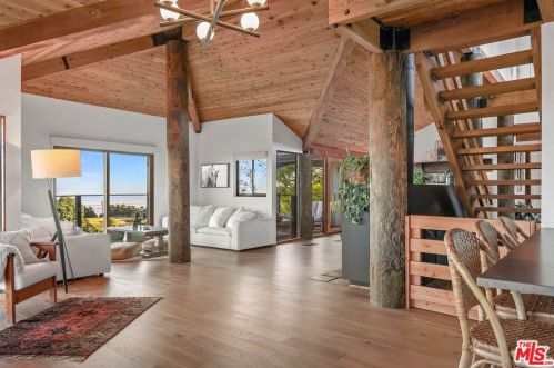 21629 Saddle Peak Rd, Topanga CA  90290-3415 exterior