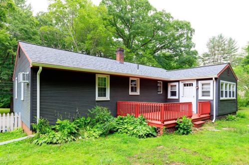 46 Sabin St, Putnam CT  06260-1842 exterior