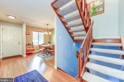 352 Winding Way, Norristown PA  19406-2633 exterior