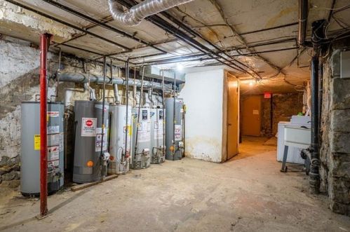 1908 Monongahela Ave, Pittsburgh PA  15218-2467 exterior