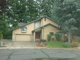 1230 Hilary Ct, Mcminnville, OR 97128-5738