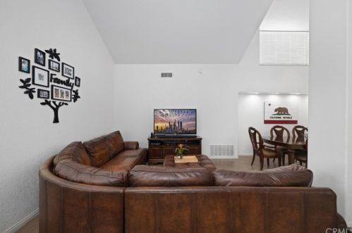 1373 Cody Ct, Upland CA  91786-2123 exterior