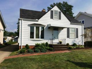 4431 Woodway Ave, Cleveland, OH 44134-1159