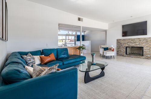 3551 Avenida Fey Norte, Palm Springs CA  92262-5409 exterior