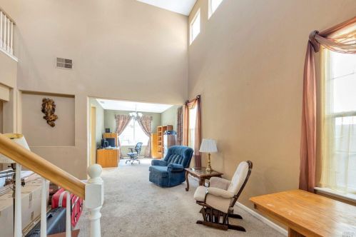 2912 Park Meadow Dr, Santa Rosa, CA 95407-4568