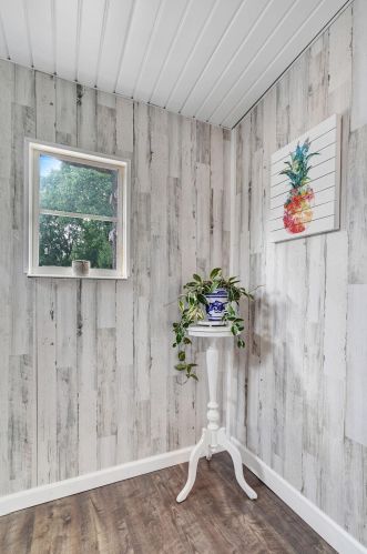 9018 26th Ave, Kenosha WI  53143-6614 exterior