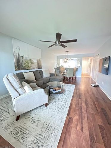 186 Pebble Shores Dr, Naples, FL 34110-9252