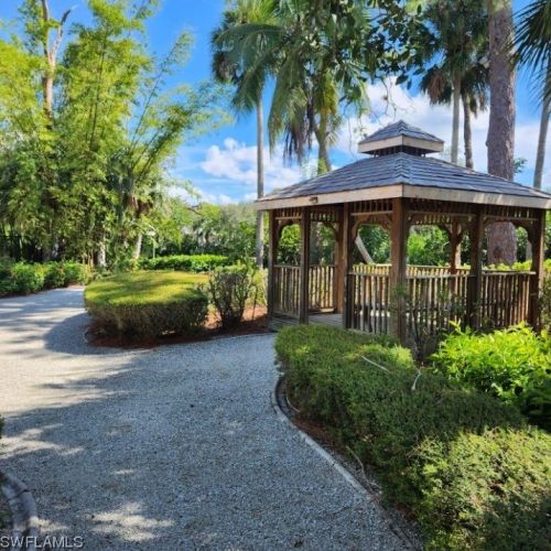 27000 Adriana Cir, Bonita Springs FL  34135-6520 exterior